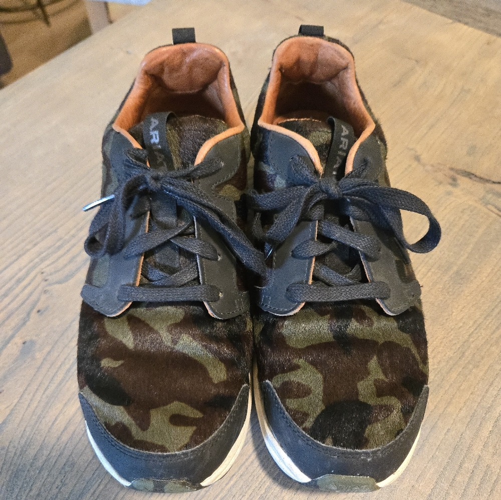 Ariat, Womens Size 7 Tennis Shoes